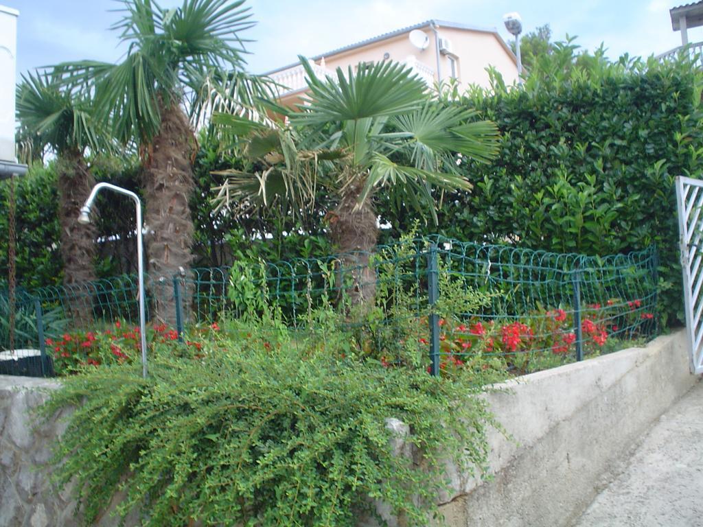 Apartman Kondic 奥米沙利 客房 照片