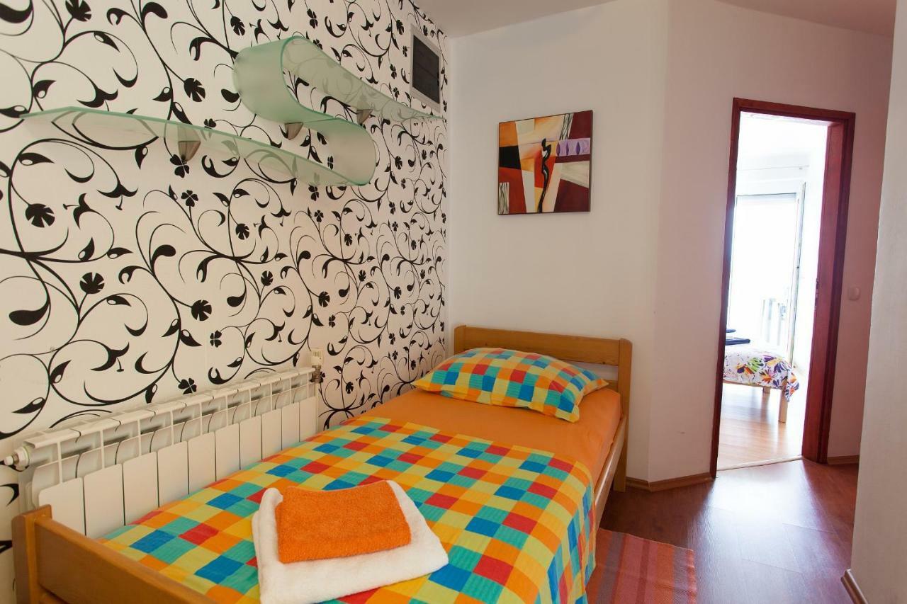 Apartman Kondic 奥米沙利 外观 照片