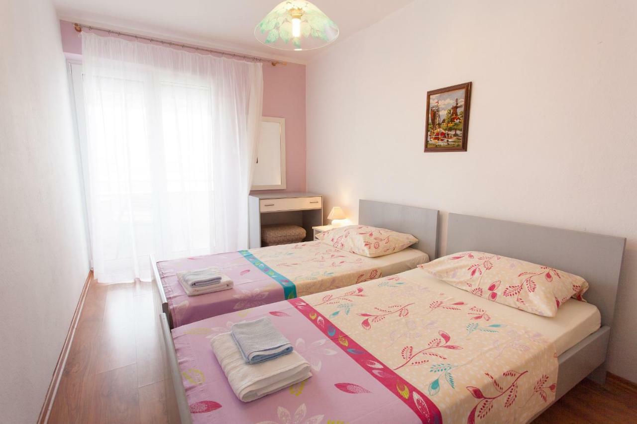 Apartman Kondic 奥米沙利 外观 照片