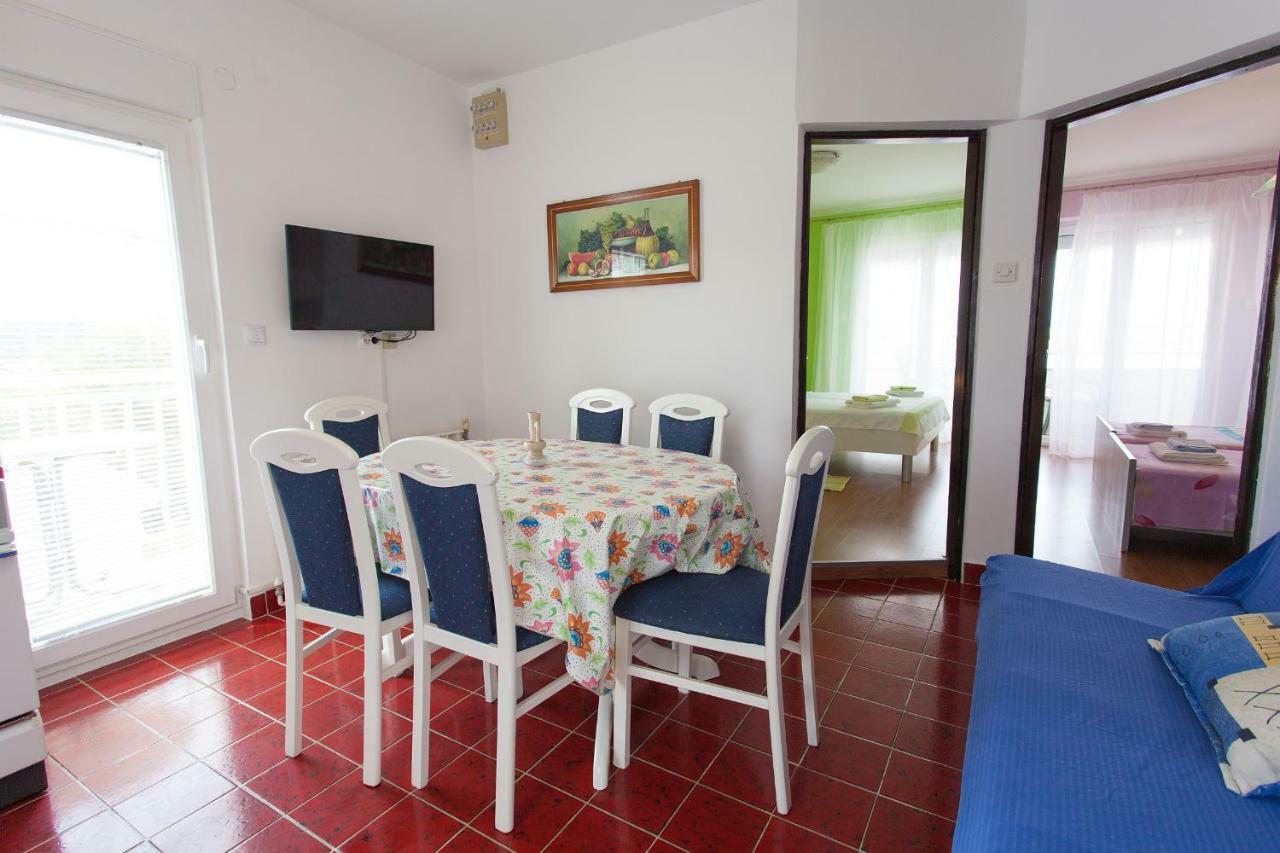 Apartman Kondic 奥米沙利 外观 照片